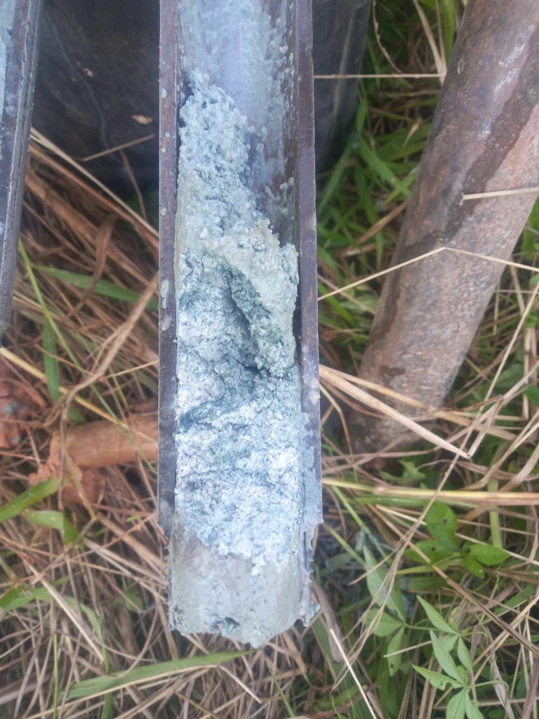 Sondagem SPT em Joinville — mai/2026: amostra de silte arenoso cinza